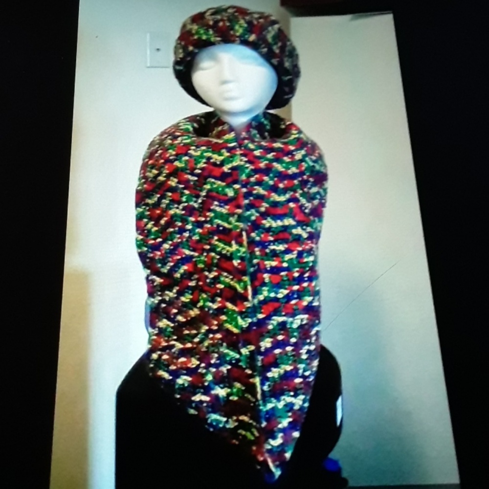 Hat and scarf set